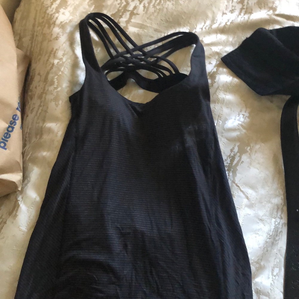LuluLemon - Picture 2 of 3